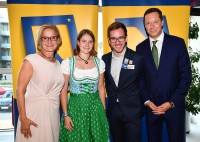 Maturanten mit ausgezeichnetem Erfolg geehrt Maturanten mit ausgezeichnetem Erfolg geehrt