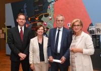 Bundespräsident Alexander van der Bellen besuchte das „Haus der Geschichte“ im Museum Niederösterreich Bundespräsident Alexander van der Bellen besuchte das „Haus der Geschichte“ im Museum Niederösterreich