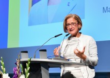 Landeshauptfrau Johanna Mikl-Leitner hielt die Festrede bei der Betriebsräteversammlung der NÖ Landeskrankenhäuser und NÖ Pflege- und Betreuungszentren.