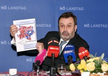 Landtagspräsident Ing. Hans Penz informiert über die Wahlbeteiligung bei der Landtagswahl 2018.