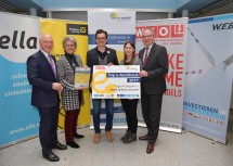 Gratulation an die Böhm Wilhelm GesmbH aus Ottenschlag zum Sieg in der Kategorie „Autohaus mit dem besten Gesamtengagement“: ecoplus-Geschäftsführer Helmut Miernicki, Landesrätin Petra Bohuslav, Wilhelm Böhm, Geschäftsführer Wilhelm Böhm GesmbH, Sigrid Ledermüller von der Wilhelm Böhm GesmbH, und LH-Stellvertreter Stephan Pernkopf (v.l.n.r.)