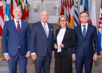 LH Mikl-Leitner beim Europa-Forum Wachau: „Die Welt ist aus den Fugen geraten“ LH Mikl-Leitner beim Europa-Forum Wachau: „Die Welt ist aus den Fugen geraten“