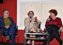 Am Podium diskutierten Univ.-Prof. Helmut Leder und Landeshauptfrau Johanna Mikl-Leitner unter der Moderation von Kurier-Innenpolitik-Redakteurin Ida Metzger. (v.l.n.r.)