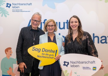Symposium der Reihe „Kultur der guten Nachbarschaft“ zum Thema Einsamkeit Symposium der Reihe „Kultur der guten Nachbarschaft“ zum Thema Einsamkeit
