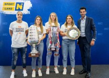 (v.l.n.r.) Evangelia Vamvaka, Lisa Zderadicka, Sarah Winkler, Anja Zderadicka, LH-Stv. Udo Landbauer