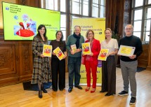 (v.l.n.r.), Elisabeth Ring, Generalsekretärin NV, Susanne Stökl, Direktorin des Krahuletz-Museums, Folke Tegetthoff, Landeshauptfrau Johanna Mikl-Leitner, Tessa Erker-Tegetthoff und Bürgermeister Feri Schwarz, Bad Schönau.