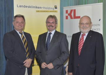 Neuerungen bei Ärzte-Ausbildung: Dr. Markus Klamminger (NÖ Landeskliniken-Holding), Landesrat Mag. Karl Wilfing, Rektor Prof. Dr. Rudolf Mallinger (Karl Landsteiner Privatuniversität) (v.l.n.r.)