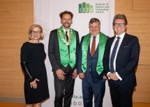 (v.l.n.r.) Landeshauptfrau Johanna Mikl-Leitner, Präsident Martin Hetzer, sein Vorgänger Thomas Henzinger und Bundesminister Martin Polaschek.