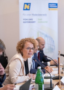 Wohnbau-Landesrätin Christiane Teschl-Hofmeister