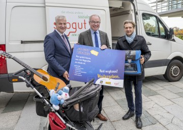 NÖ Umweltverbände Präsident Anton Kasser, LH-Stellvertreter Stephan Pernkopf und Geschäftsführer der soogut-Sozialmärkte Wolfgang Brillmann.