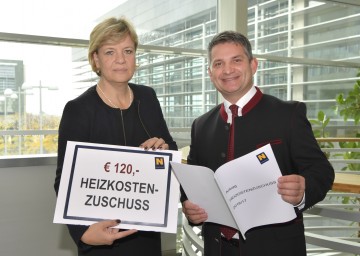 Heizkostenzuschuss von 120 Euro: Landesrätin Mag. Barbara Schwarz und Landesrat Ing. Maurice Androsch (v.l.n.r.)