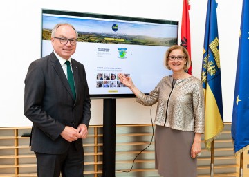 Landeshauptfrau Johanna Mikl-Leitner und LH-Stellvertreter Stephan Pernkopf laden zum 1. NÖ Klima-Advent auf der Plattform www.klimawandeln.at ein.