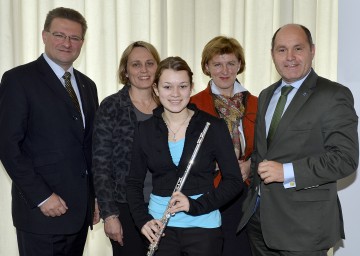 Rückblick und Ausblick zum Musikschulwesen in Niederösterreich: Mag. Hermann Dikowitsch, Leiter der Abteilung Kunst und Kultur beim Amt der NÖ Landesregierung, Michaela Hahn und Dorotea Draxler, die Geschäftsführerinnen beim Musikschulmanagement Niederösterreich, sowie Landeshauptmann-Stellvertreter Mag. Wolfgang Sobotka (v.l.n.r.)