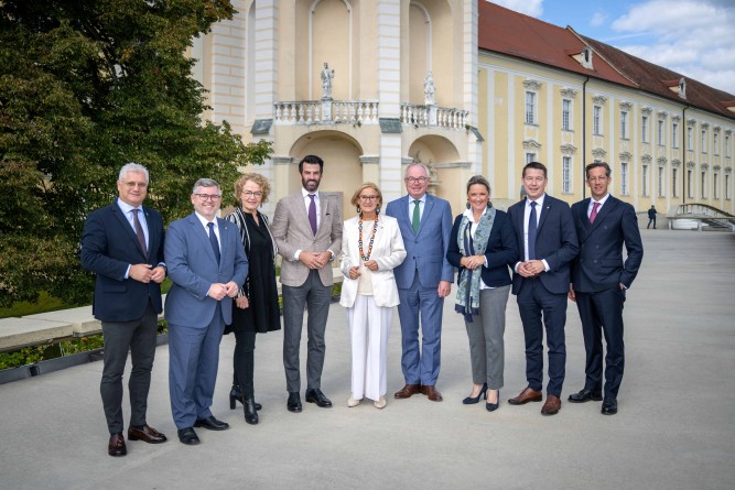 LH Mikl-Leitner und LH-Stv. Landbauer: Regierungsklausur im Zeichen einer verantwortungsvollen Budgetpolitik