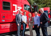 Bei „Kodiak Robotics“, von links nach rechts: Landesrat Jochen Danninger, Michael Wiesinger („Kodiak“, Head of Commercialization, Landeshauptfrau Johanna Mikl-Leitner, Andreas Wendel („Kodiak“, Chief Technology Officer), Landesrat Martin Eichtinger.