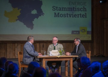 Auch beim Energie-Stammtisch im Mostviertel waren Gemeindevertreter aus allen Bezirken vertreten