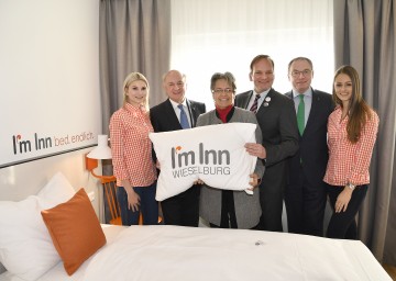 Eröffnung des neuen Hotels in Wieselburg durch Landeshauptmann Dr. Erwin Pröll, Landesrätin Dr. Petra Bohuslav, Hotelbetreiber Alexander Ipp und Landesrat Dr. Stephan Pernkopf.