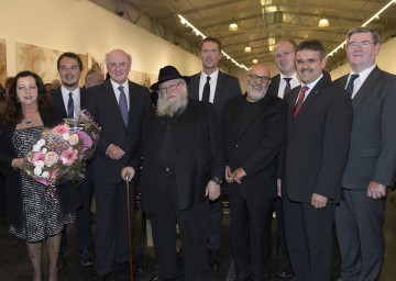 Ausstellungseröffnung im Nitsch Museum Mistelbach mit Rita Nitsch, Mag. Matthias Pacher, Geschäftsführer des MAMUZ Museumszentrum Mistelbach, Landeshauptmann Dr. Erwin Pröll, Hermann Nitsch, Mag. Michael Karrer, Leiter des Nitsch Museum Mistelbach, Giuseppe Morra, Direktor des Museo Nitsch Neapel, Bürgermeister Dr. Alfred Pohl, Landtagsabgeordneter Ing. Manfred Schulz und Bezirkshauptmann Dr. Gerhard Schütt. (v.l.n.r.)