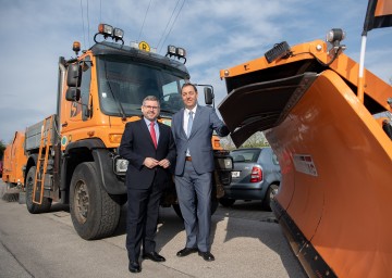 Landesrat Ludwig Schleritzko und NÖ Straßenbaudirektor Josef Decker zogen Bilanz über den Winterdienst 2018/2019.
