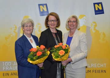 V.l.n.r.: Agnes Schierhuber (Mitglied des EU-Parlaments a.D.), Frauen-Landesrätin Christiane Teschl-Hofmeister und Elisabeth Stadler (Generaldirektorin Vienna Insurance Group)