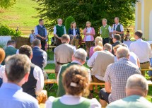 Landeshauptfrau Johanna Mikl-Leitner bei ihrer Ansprache beim Almwandertag.