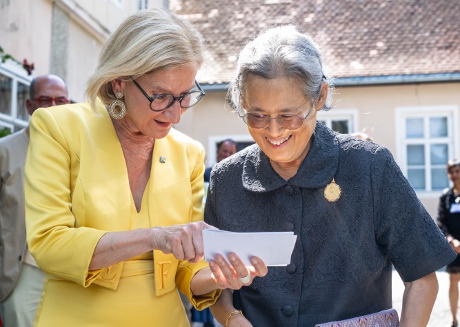 LH Mikl-Leitner empfängt thailändische Prinzessin Maha Chakri Sirindhorn in der Wachau