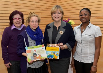 Austausch zum Thema Inklusion: Sonderkindergartenpädagogin Christiane Hangel, Mag. Dr. Michelle Proyer (Institut für Bildungswissenschaft an der Universität Wien), Landesrätin Mag. Barbara Schwarz und die Interkulturelle Mitarbeiterin Aicha Hauke-Ouedraogo. (v.l.n.r.)