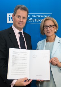 Das neue Kooperationsabkommen zwischen dem Land Niederösterreich und der Industriellenvereinigung Niederösterreich widmet sich vor allem den Bereichen Digitalisierung, Deregulierung und Standortpolitik.

