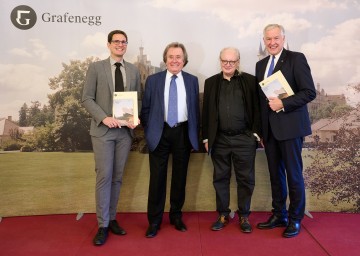 (v.l.n.r.) Philipp Stein, Geschäftsführer Grafenegg, der Künstlerische Leiter Rudolf Buchbinder, Gastkomponis „Composer in Residence“ Philippe Manoury und Landesrat Martin Eichtinger bei der Programmpräsentation Grafenegg 2023 in der Wiener Albertina.