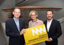Der wissenschaftliche Leiter Christian Rapp, Landeshauptfrau Johanna Mikl-Leitner und Geschäftsführer Matthias Pacher zogen Bilanz über "1 Jahr Haus der Geschichte im Museum Niederösterreich".