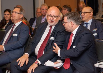 Landesrat Schleritzko im Gespräch mit ÖVG-Präsident Andreas Matthä