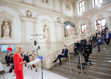 Landeshauptfrau Johanna Mikl-Leitner sagte: „Europäisch denken und regional handeln ist genau das, was Europa heute braucht“.