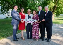 Im Bild von links nach rechts: Bürgermeister Stefan Szirucsek (Baden), Stadträtin Petra Haslinger, Landeshauptfrau Johanna Mikl-Leitner, Nationalratsabgeordnete Carmen Jeitler-Cincelli, Wienerwald Tourismus Geschäftsführer Michael Wollinger, Bürgermeister Christoph Kainz (Pfaffstätten)