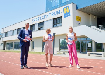 Landeshauptfrau Johanna Mikl-Leitner präsentierte gemeinsam mit Sport-Landesrat Jochen Danninger und der österreichischen Leichtathletin Ivona Dadic im Sportzentrum Niederösterreich die neue Sportstrategie NÖ 2025