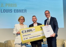 Louis Ebner (m.)  belegte den zweiten Platz, im Bild mit Landeshauptfrau Johanna Mikl-Leitner und Obmann Daniel Lohninger.
