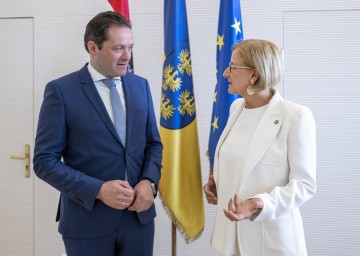 Beim Arbeitsgespräch: Landeshauptfrau Johanna Mikl-Leitner und Bundesminister Norbert Totschnig.