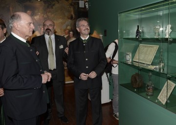 Landesausstellung 2013 in Poysdorf: Landeshauptmann Dr. Erwin Pröll, Dr. Hannes Etzlstorfer, Landesrat Mag. Karl Wilfing.