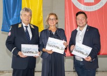 Im Bild von links nach rechts: Samariterbund-Präsident Hannes Sauer, Landeshauptfrau Johanna Mikl-Leitner und Bürgermeister Herbert Pfeffer