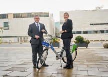 Landesrat Ludwig Schleritzko und Radland NÖ-Geschäftsführerin Susanna Hauptmann haben im Rahmen einer Pressekonferenz einerseits Bilanz über 2021 gezogen und andererseits einen Ausblick auf 2022 gegeben.
