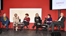 Podiumsdiskussion zum Thema Schönheit: Univ.-Prof. Helmut Leder, Landeshauptfrau Johanna Mikl-Leitner, Kurier-Innenpolitik-Redakteurin Ida Metzger, Journalistin und Polly Adler-Kolumnistin Angelika Hager, Brigitte R. Winkler, seit 30 Jahren auf den wichtigen Modeschauen der Welt zugegen, sowie der plastische Chirurg und Medical Director von Yuvell Fine Aesthetics Vienna Harald Kubiena (v.l.n.r.)