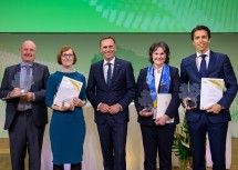 Anerkennungspreise des Landes Niederösterreich 2022: Martin Wagner (i .V. v. Kathrin Kober-Rychli), Juliane Burghardt, Landesrat Jochen Danninger, Nicole Dörr, Thomas Gremmel