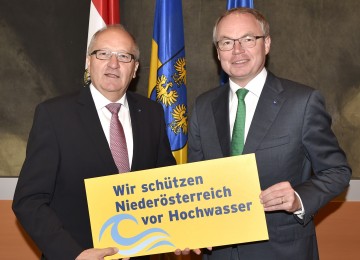 v.l.n.r.: LAbg. Karl Moser und LH-Stv. Dr. Stephan Pernkopf