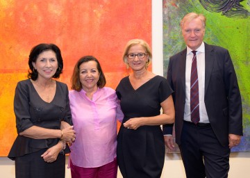 Gedenkfest für Hermann Nitsch im Nitsch Museum Mistelbach. Im Bild Danielle Spera, Direktorin des Jüdischen Museums Wien, Rita Nitsch, Landeshauptfrau Johanna Mikl-Leitner und Klaus Albrecht Schröder, Generaldirektor der Albertina (v.l.n.r.).