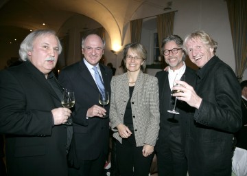 Künstlertreffen im Mostviertel: Im Bild Josef Bramer, LH Dr. Erwin Pröll, LR Dr. Petra Bohuslav, Adi Hirschal und Erwin Bros (v.l.n.r.)