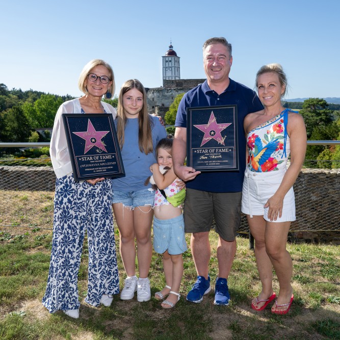 Schallaburg begrüßt bereits 111.111. Besucher der 80er-Ausstellung