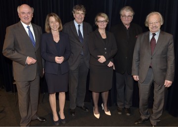 \"Abend für Peter Turrini\", im Bild Landeshauptmann Dr. Erwin Pröll, Vizerektorin Dr. Viktoria Weber, Bundestheater-Holding Geschäftsführer Di Günter Rhomberg, Dr. Christine Grond, Peter Turrini, Friedrich Cerha (v. l. n. r.)