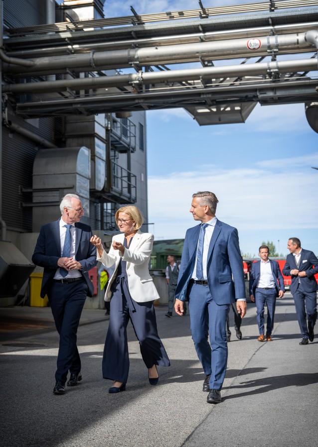 LH Mikl-Leitner und BM Hattmannsdorf besuchten „sunpor“