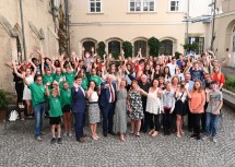 Niederösterreichs Schülerinnen und Schüler fotografierten im Rahmen eines Fotoprojektes für den Umweltschutz und stellen ihre Werke beim La Gacilly Festival in Baden aus, Bildungs-Landesrätin Teschl-Hofmeister zeigt sich beeindruckt