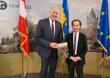 Landesrat Martin Eichtinger (li.) und EUYO CEO Marshall Marcus bei der Presskonferenz in Wien.