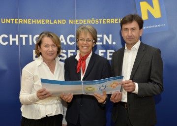 Präsentierten die NÖ Kaufstromanalyse: Sonja Zwazl, Präsidentin der Wirtschaftskammer Niederösterreich, Landesrätin Dr. Petra Bohuslav und Franz Kirnbauer, Obmann der Sparte Handel in der Wirtschaftskammer Niederösterreich (v.l.n.r.)